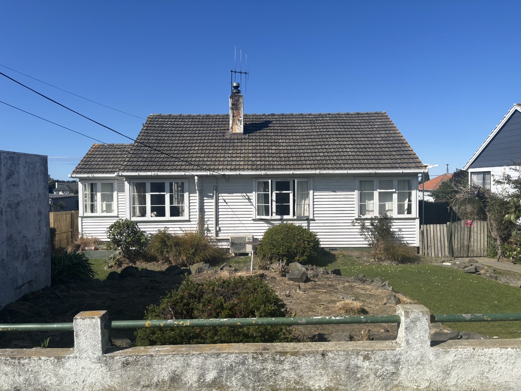 Tile roof cottage in Christchurch — bought by Eazy Sell